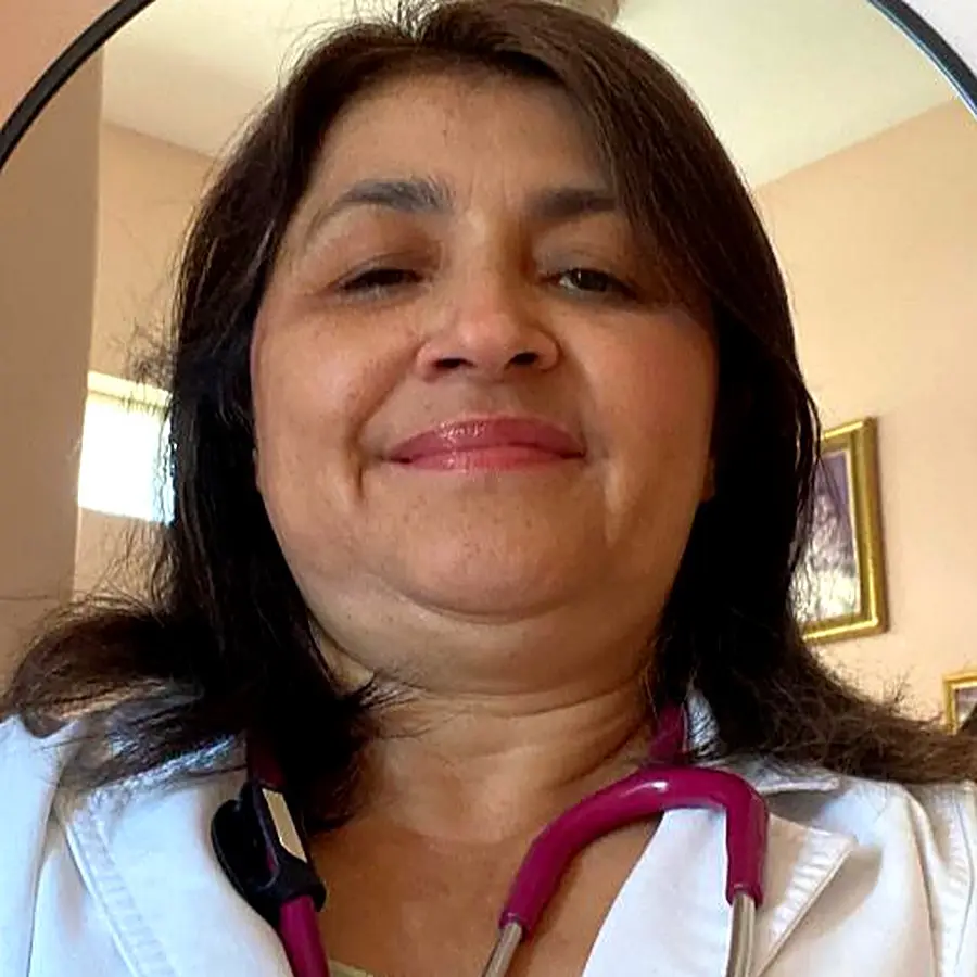 Doris Perez, APRN, proveedora de la Clínica de Salud Familiar